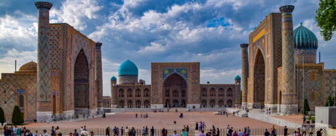 visit plaza registan samarcanda samarkand